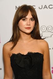 Emilia Jones Selects Black Asymmetric Lace Dress at Fairyland Premiere 2025