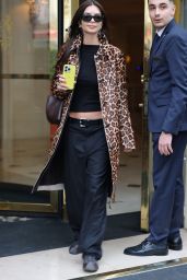 Emily Ratajkowski’s Paris Fashion Week Street Style: Animal Print Meets Monochrome