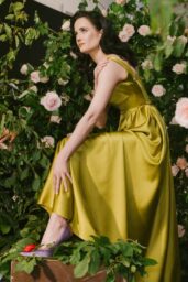 Eva Green Champions Acid Green and Violet for Roger Vivier La Rose Vivier 2025