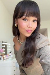 Faith Hedley Elevates Blazer Dress Style for Press Day