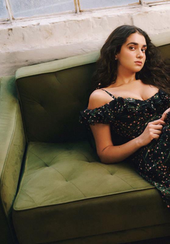 Geraldine Viswanathan Champions Off-Duty Glamour in Floral Ruffles for Schön! Magazine, October 2025