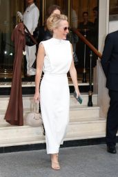 Gillian Anderson Embodies Minimalist Chic for Paris Fashion Week 2025