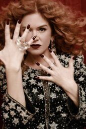 Isla Fisher Champions Theatrical Glamour in Numéro Netherlands’ October 2025 ‘Fantasy’ Editorial