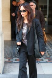 Jenna Ortega Embraces Dark Academia Streetwear at Paris Fashion Week