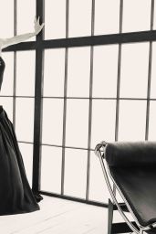 Jennifer Aniston Editorial Defines Chic for November 2025
