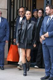 Jennifer Connelly embraces sleek leather Louis Vuitton look at Vogue Paris Fashion Week dinner 2025