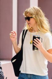 Jennifer Lawrence Off-Duty Chic: Flared Denim and The Row Slippers