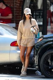 Jessica Alba Embraces Casual Chic in Matching Sweat Set