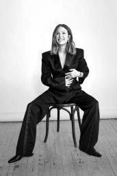 Julianne Moore’s Monochrome Mastery: A Study in Contrasts for WWD 2025