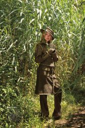 Lila Moss Channels Retro Chic for Vogue Japan Cover November 2025