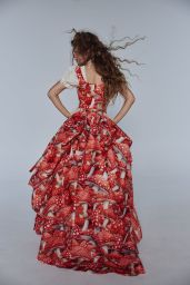 Olga Obumova Embraces Mushroom Print Volume Selkie Fall 2025