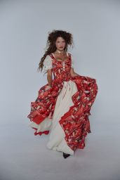 Olga Obumova Embraces Mushroom Print Volume Selkie Fall 2025