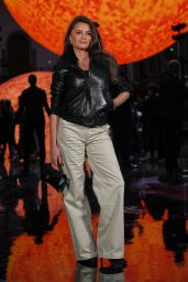 Penélope Cruz In Bomber Jacket For Chanel Show At Paris Fashion Week