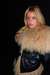 Reneé Rapp in Black Velvet Gown with Reflective Embellishments