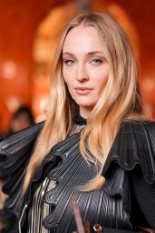 Sophie Turner Embraces Sculptural Edge at Louis Vuitton Fashion Show 2025