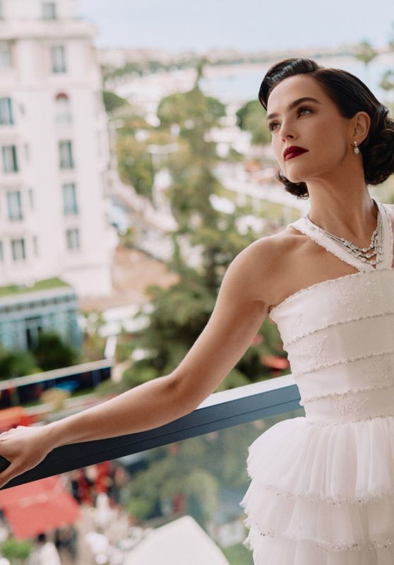 Zoey Deutch Opts for Structured White Tulle Dress in Cannes Editorial
