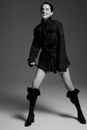 Zoey Deutch’s Timeless Elegance: Chanel’s Iconic Trench & Couture Glamour for ELLE France