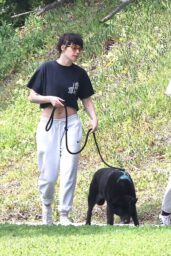 Kristen Stewart Walking Dog in Los Feliz March 2026 - photo 2 of 6