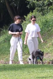 Kristen Stewart Walking Dog in Los Feliz March 2026 - photo 3 of 6