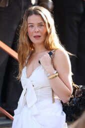 Maggie Rogers at Chloe FW 2026 Show Paris